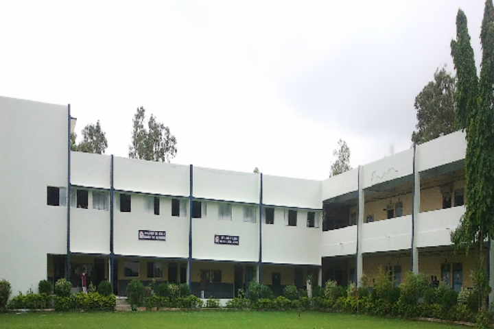 https://cache.careers360.mobi/media/colleges/social-media/media-gallery/18975/2018/12/21/Campus View of ROFEL Shri GM Billakhia College of Applied Sciences Vapi_Campus-view.png